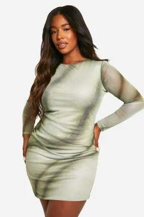 Grande taille - Robe moulante froncée en mesh